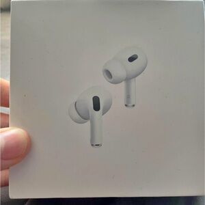 Apple AirPods Pro 2nd Gen with MagSafe Case - White